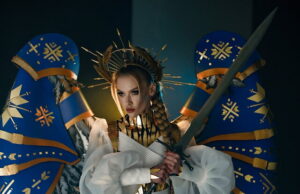 «Міс Україна Всесвіт»-2022 презентує національний костюм